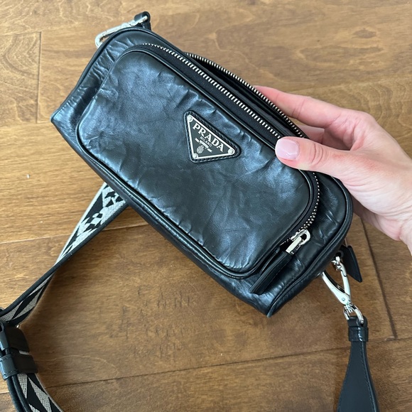 AUTHENTIC Nappa Antique Multi-Pocket Shoulder Bag Black - Picture 8 of 10